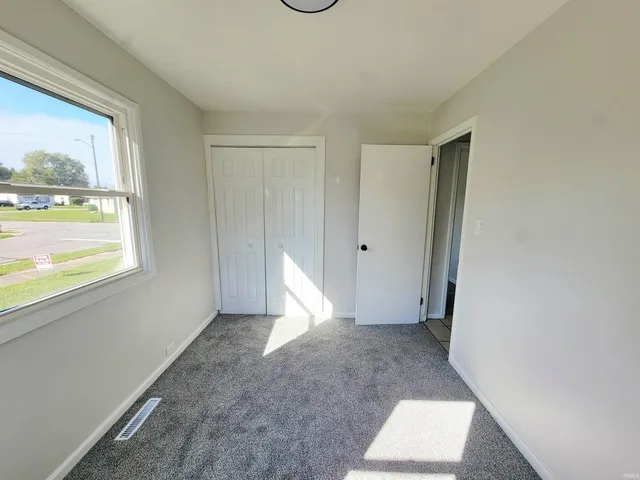 $115,000 | 940 Fairway Street, South Bend, IN 46619