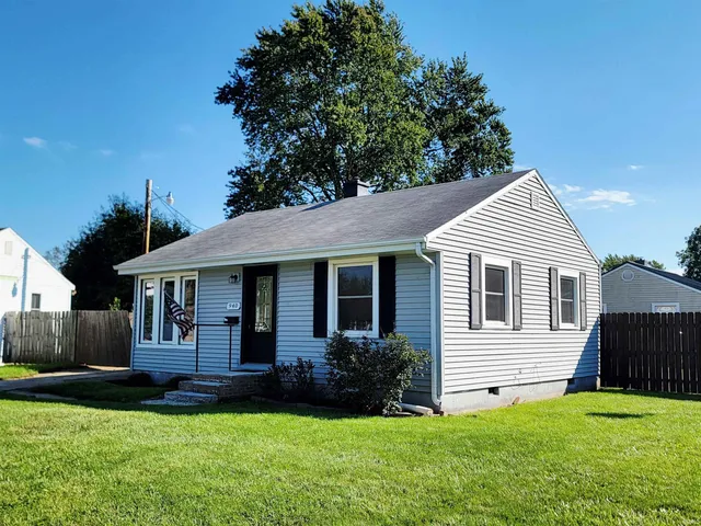 $115,000 | 940 Fairway Street, South Bend, IN 46619