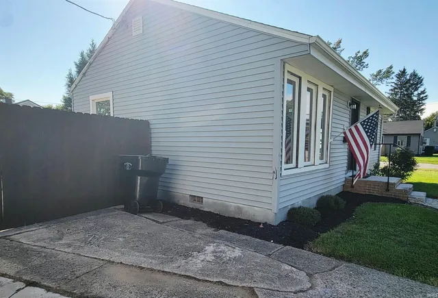 $115,000 | 940 Fairway Street, South Bend, IN 46619