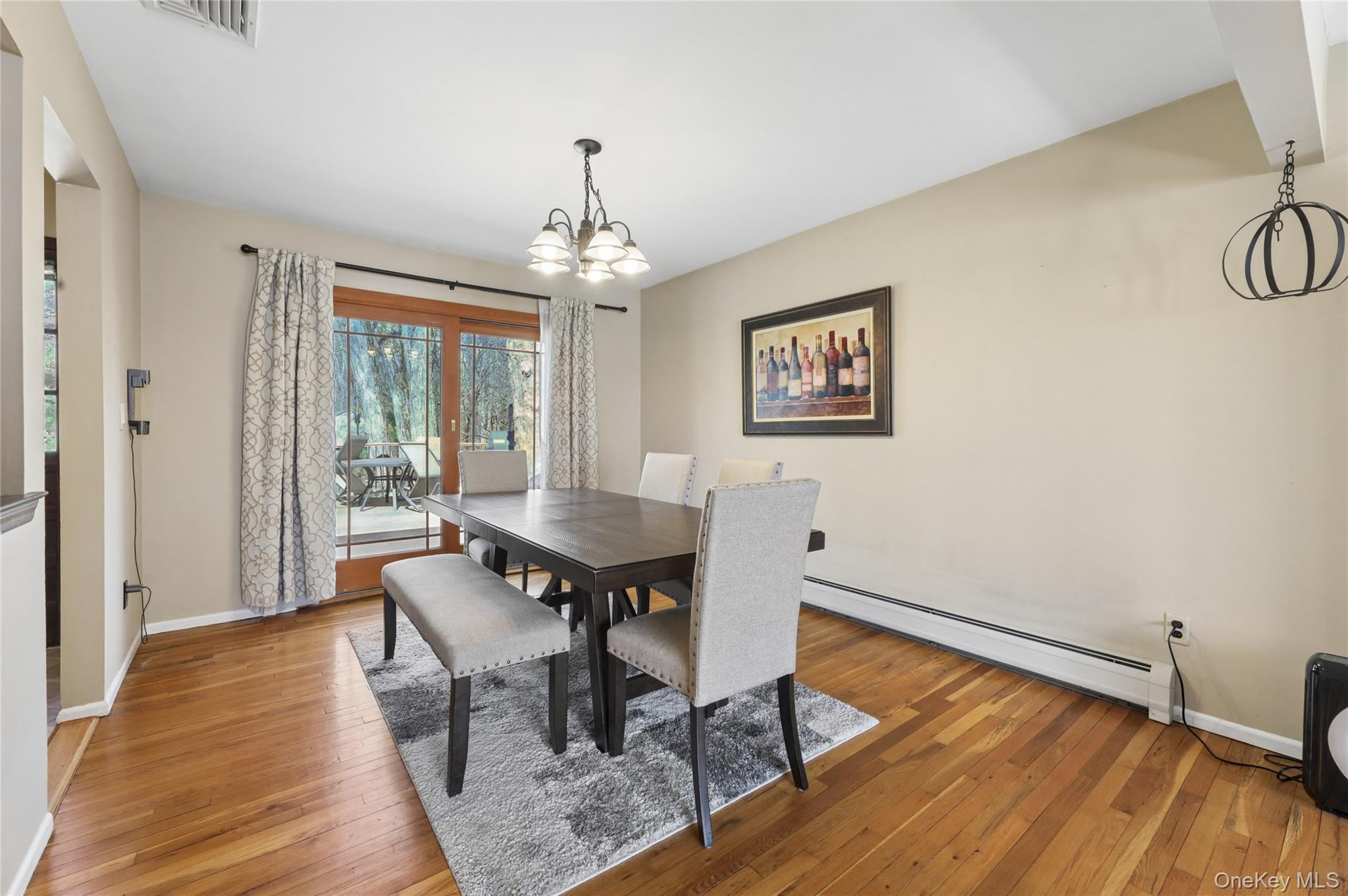 635 South Pascack Road Chestnut Ridge, NY 10977 - Photo 7 of 40 Spacious dining area with sliders to deck