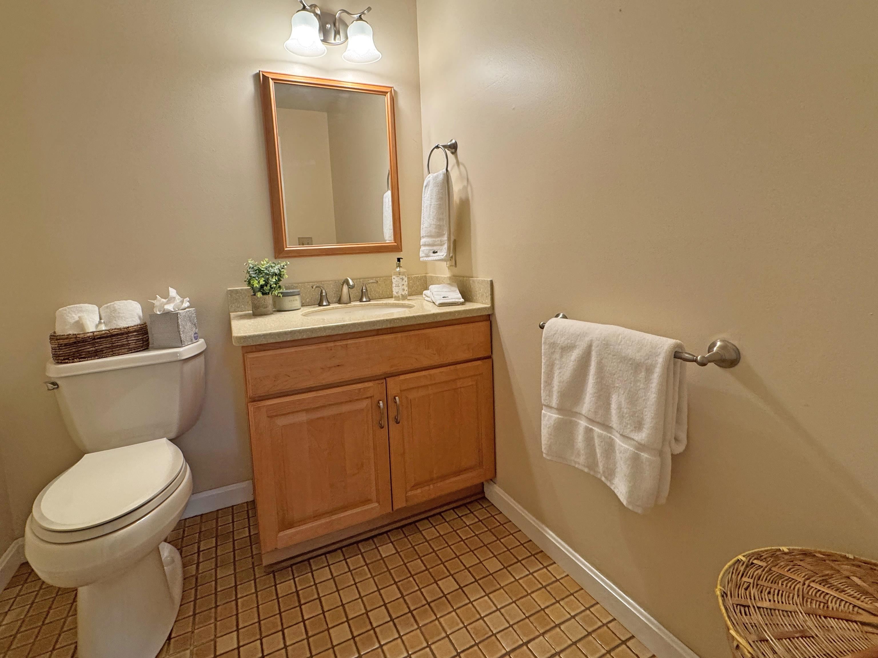 75 Meadow Drive Hollis, NH 03049 - Photo 17 of 44