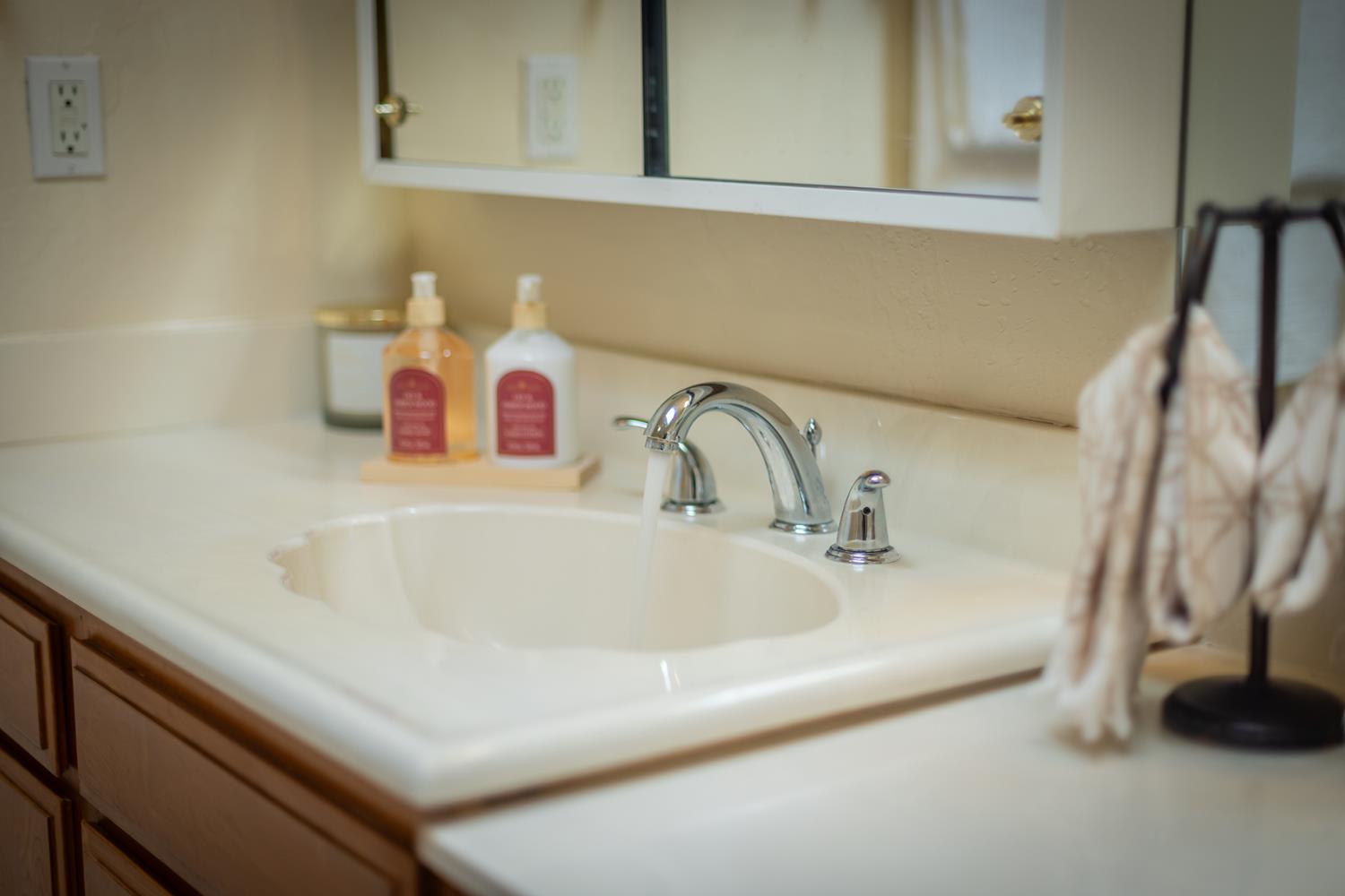 410 Church Road, Unit 24 Ojai, CA 93023 - Photo 17 of 29