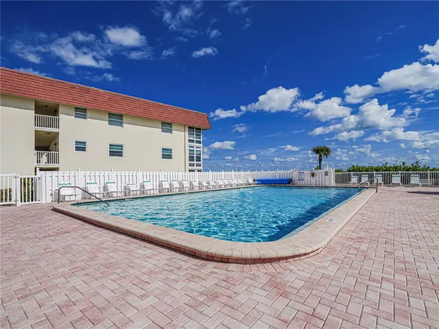 $249,000 | 5400 Highway A1a, Unit D3, Vero Beach, FL 32963