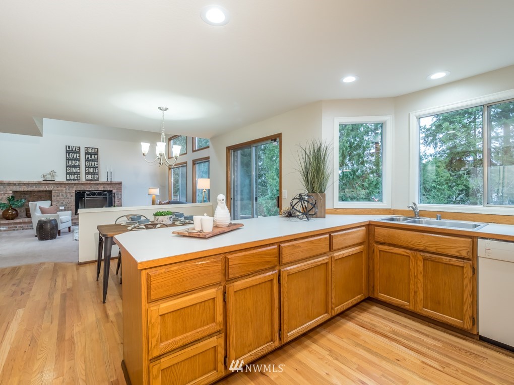 508 225th Place Southeast Bothell, WA 98021 - Photo 3 of 25