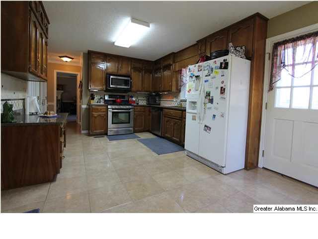761 Gable Drive Center Point, AL 35215 - Photo 6 of 20
