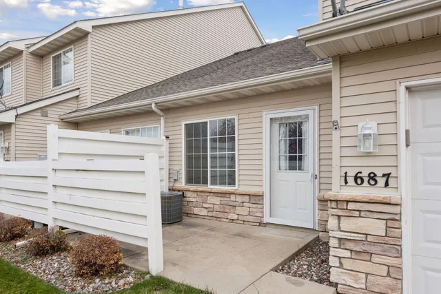 $249,500 | 1687 Liberty Lane, Waconia, MN 55387