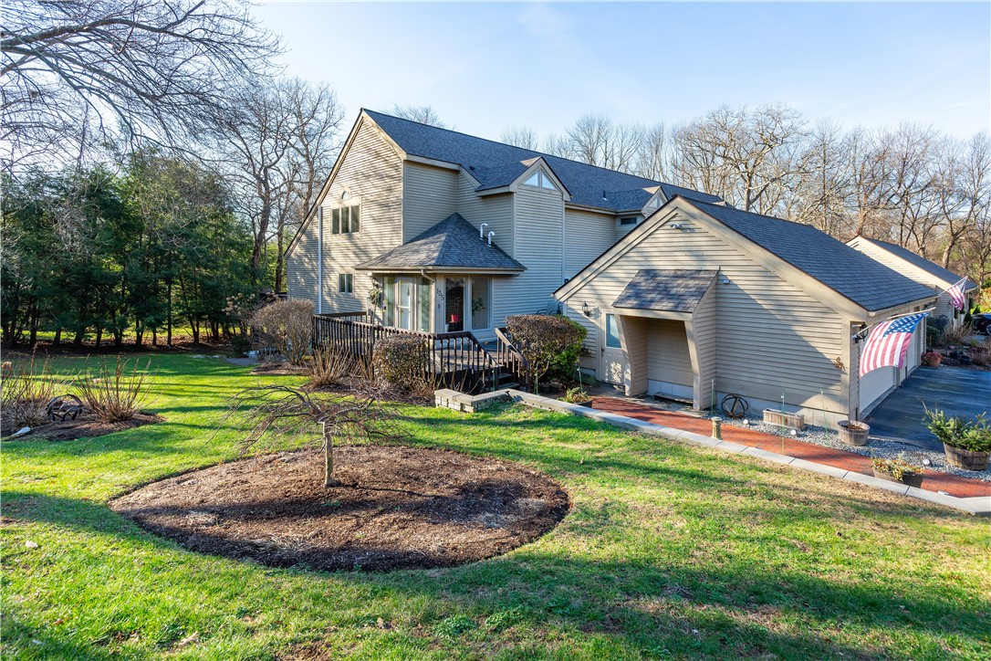 135 Pine Glen Drive, East Greenwich, RI 02818 Compass