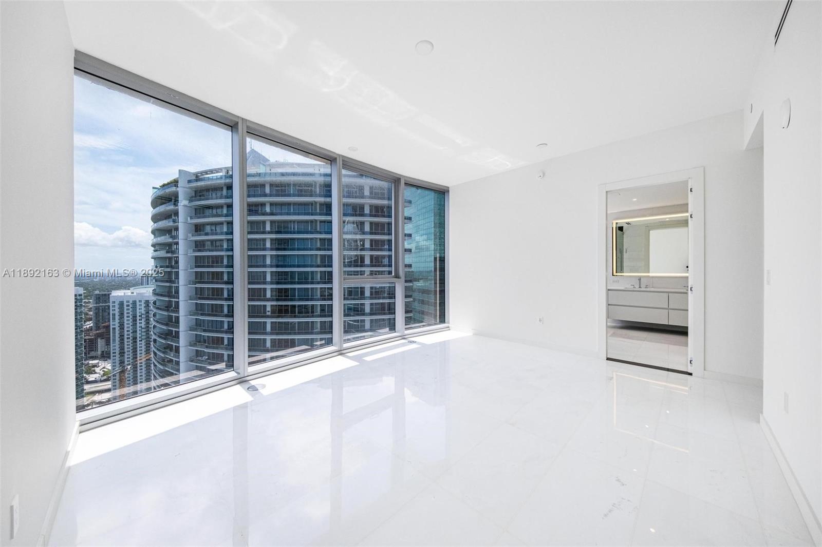 300 Biscayne Blvd Way, Unit 4507W Miami, FL 33131 - Photo 26 of 61