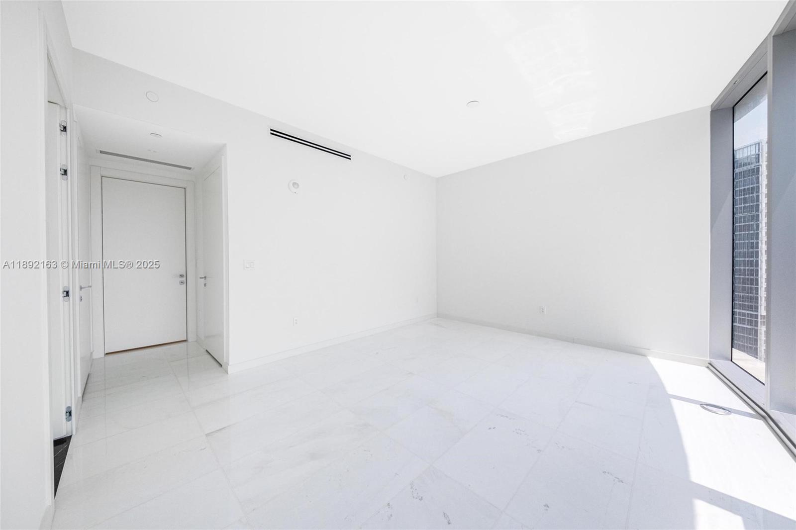 300 Biscayne Blvd Way, Unit 4507W Miami, FL 33131 - Photo 27 of 61