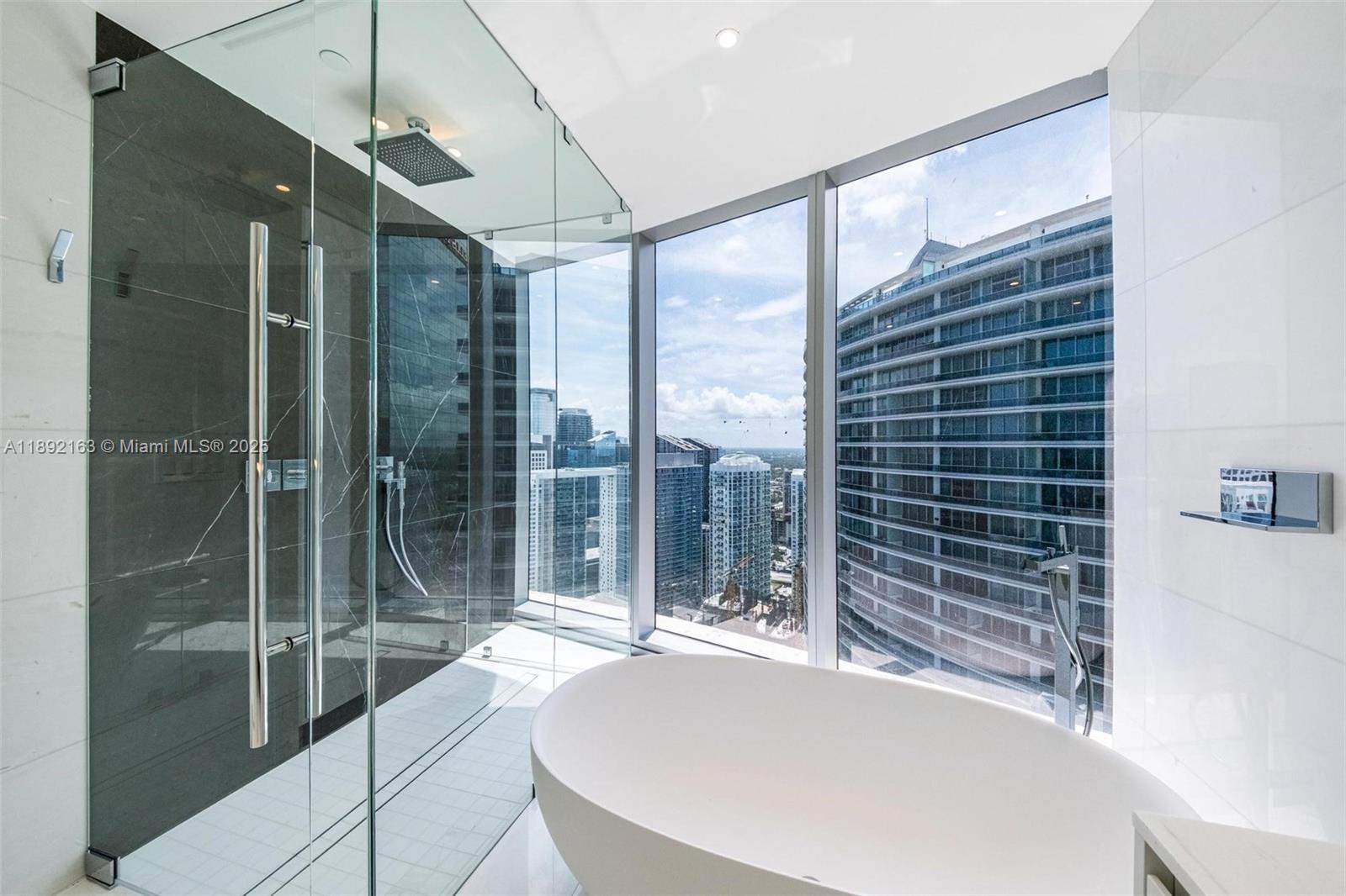 300 Biscayne Blvd Way, Unit 4507W Miami, FL 33131 - Photo 33 of 61