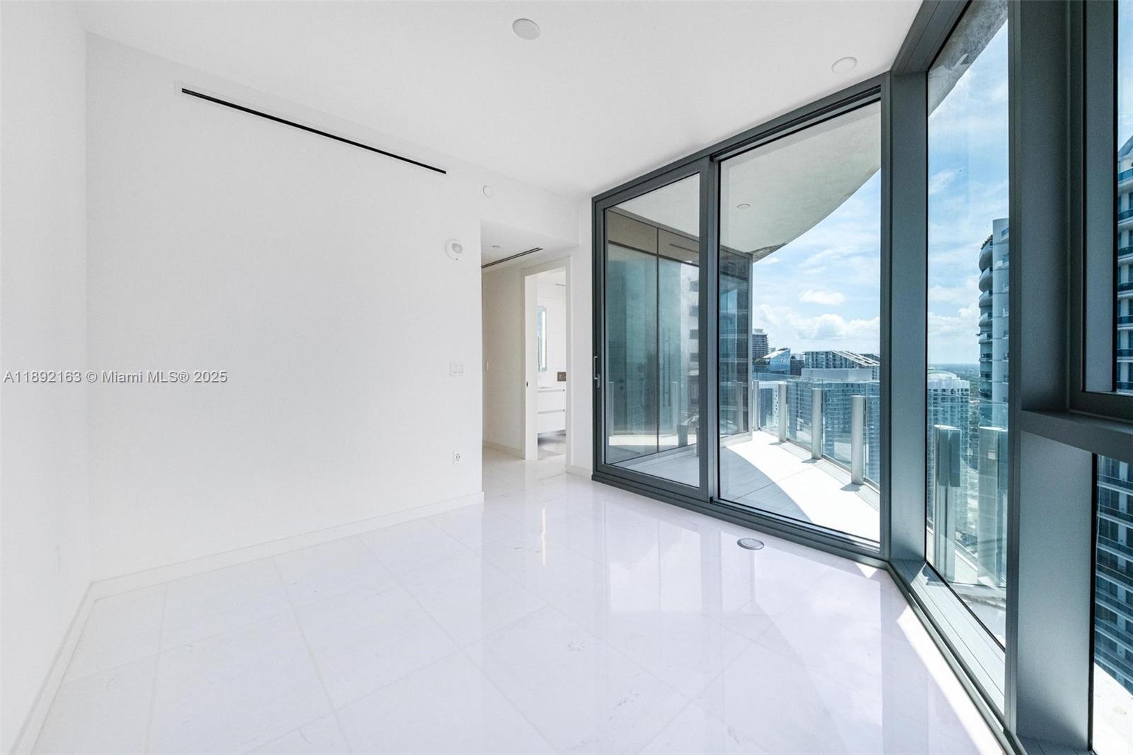 300 Biscayne Blvd Way, Unit 4507W Miami, FL 33131 - Photo 37 of 61