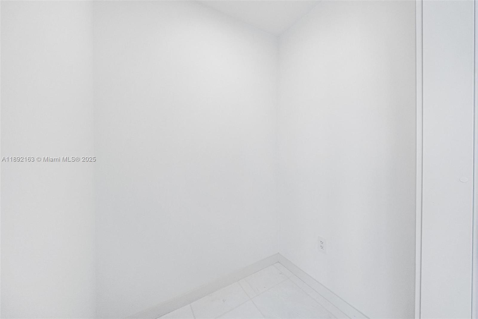 300 Biscayne Blvd Way, Unit 4507W Miami, FL 33131 - Photo 43 of 61