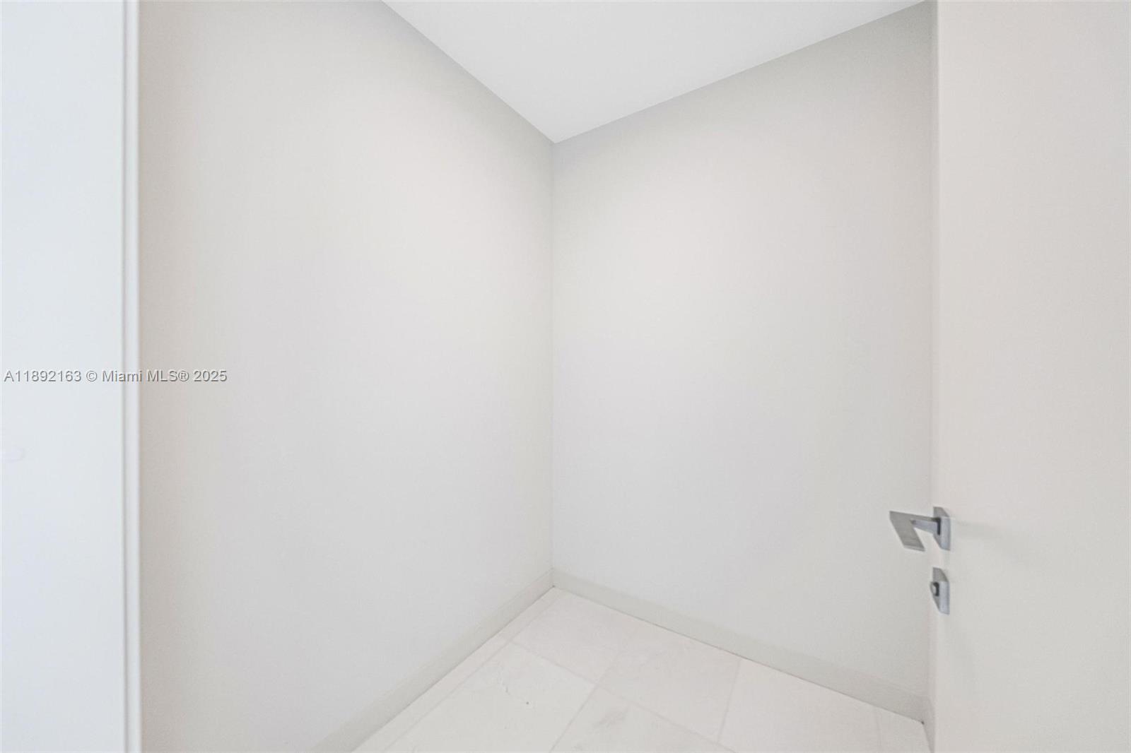 300 Biscayne Blvd Way, Unit 4507W Miami, FL 33131 - Photo 44 of 61