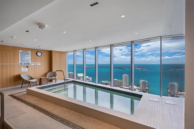 $18,000 | 300 Biscayne Blvd Way, Unit 4507W, Miami, FL 33131