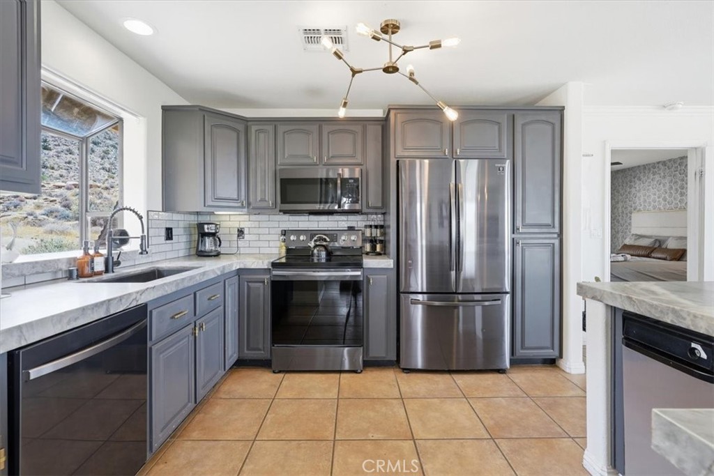 7818 Rockwood Road Joshua Tree, CA 92252 - Photo 20 of 36