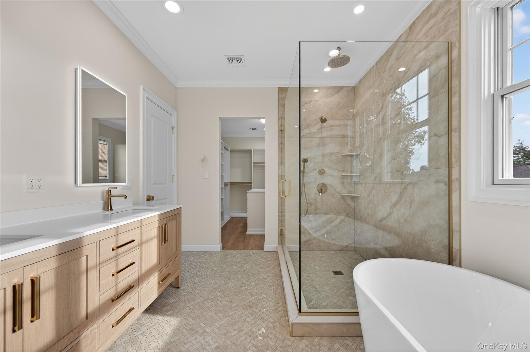 229 Brixton Road Garden City, NY 11530 - Photo 23 of 40