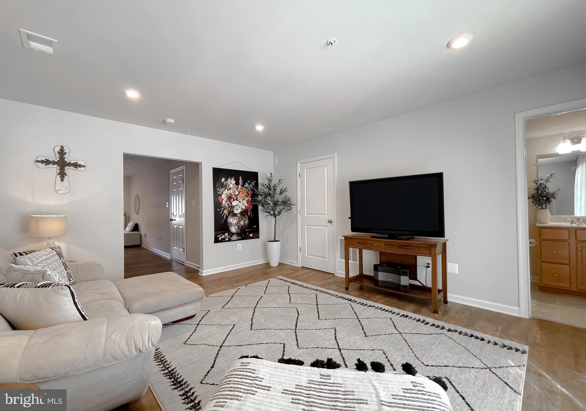 23084 Vanda Way California, MD 20619 - Photo 12 of 55