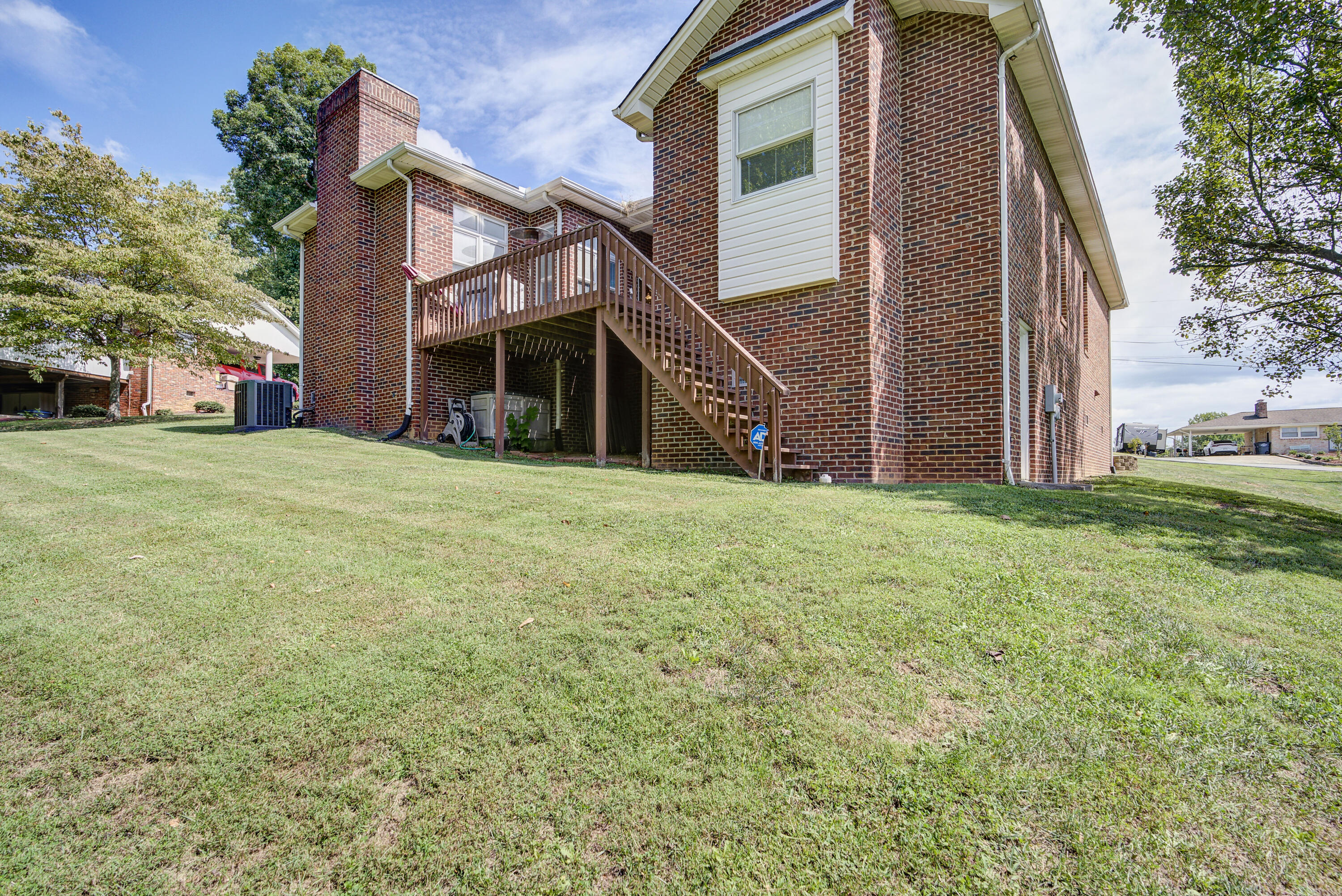 1816 Idle Hour Road Kingsport, TN 37660 - Photo 6 of 34 Idle--29