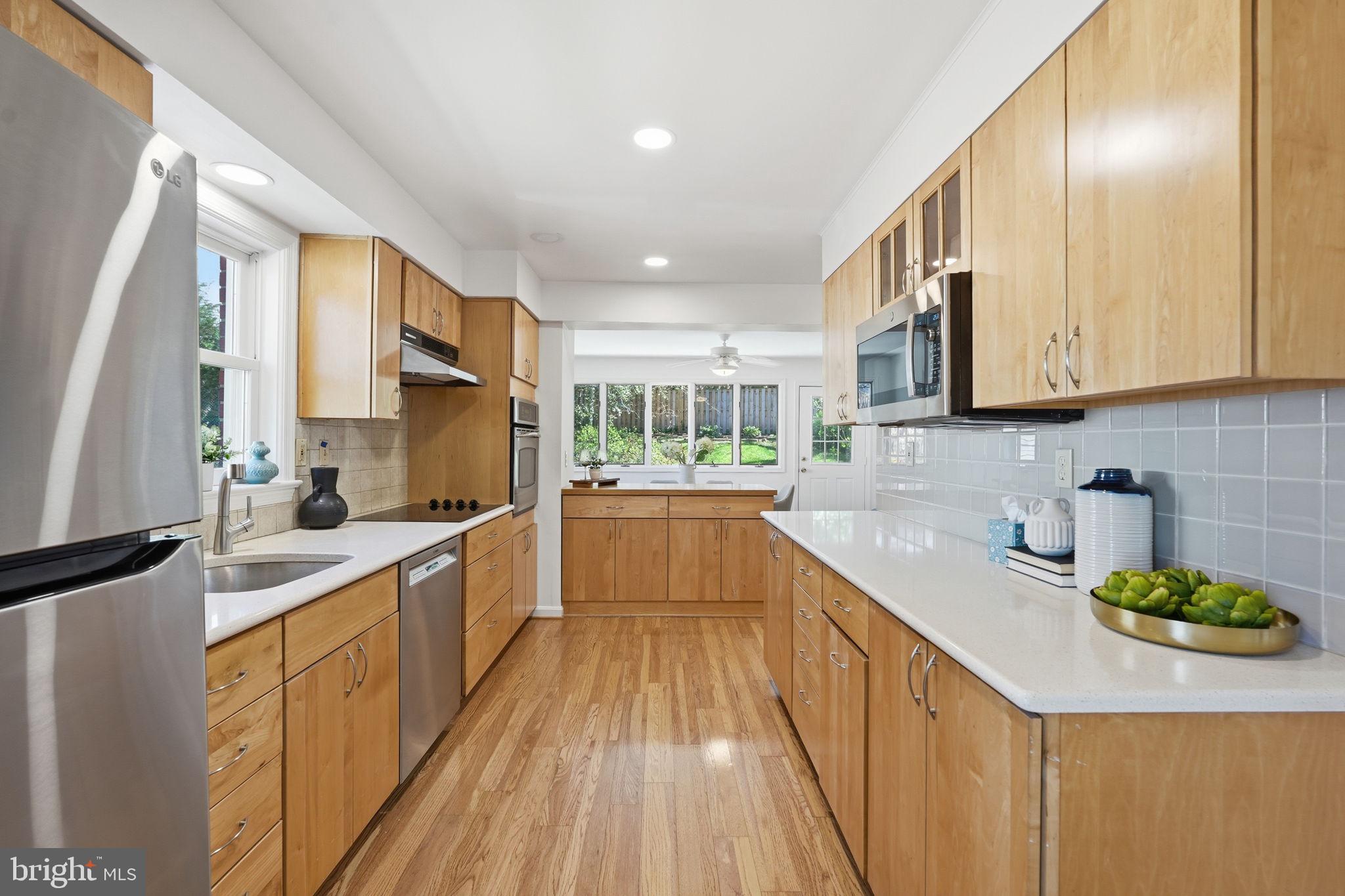 6318 11th Road North Arlington, VA 22205 - Photo 14 of 46 Kitchen