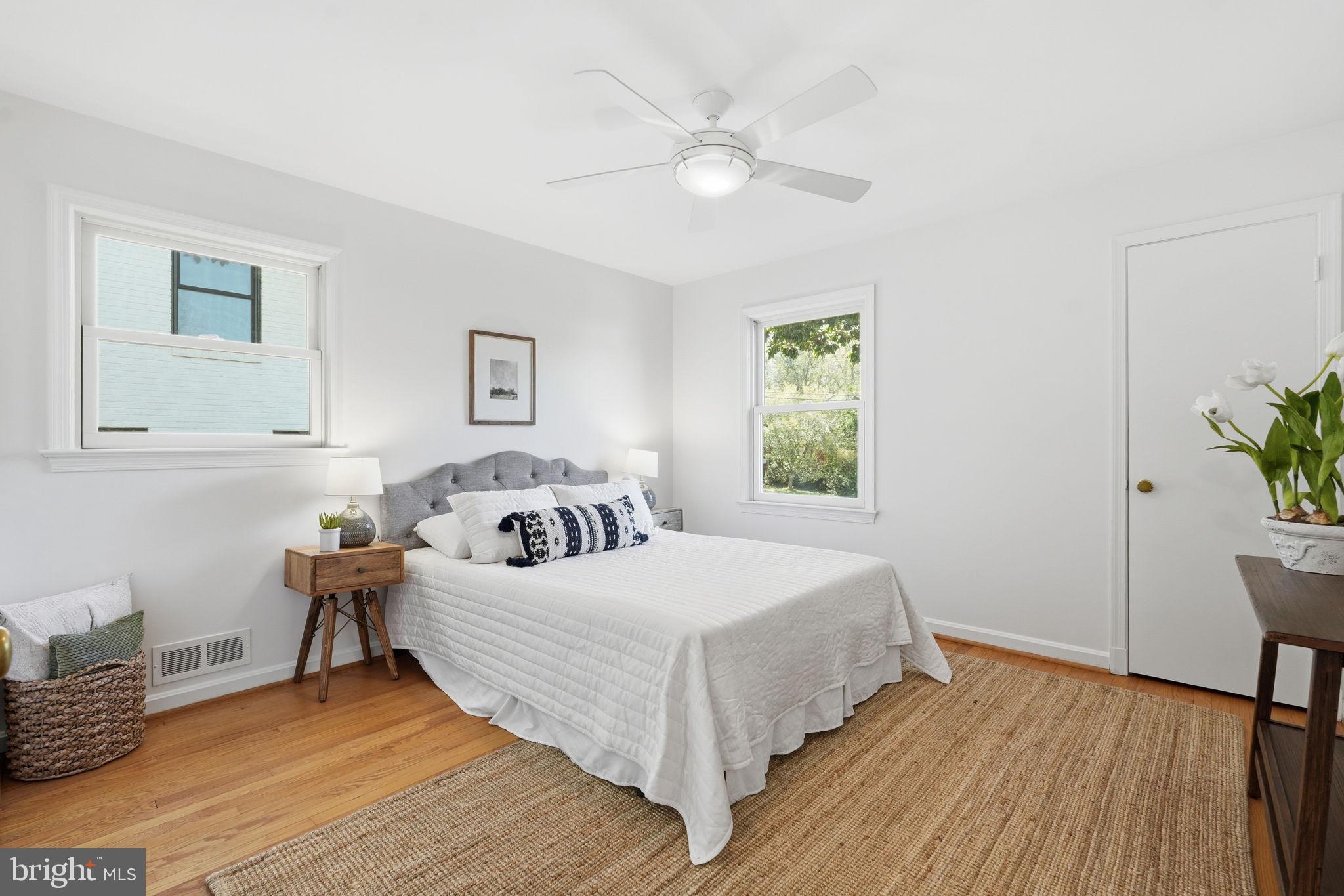 6318 11th Road North Arlington, VA 22205 - Photo 29 of 46 Bedroom 3