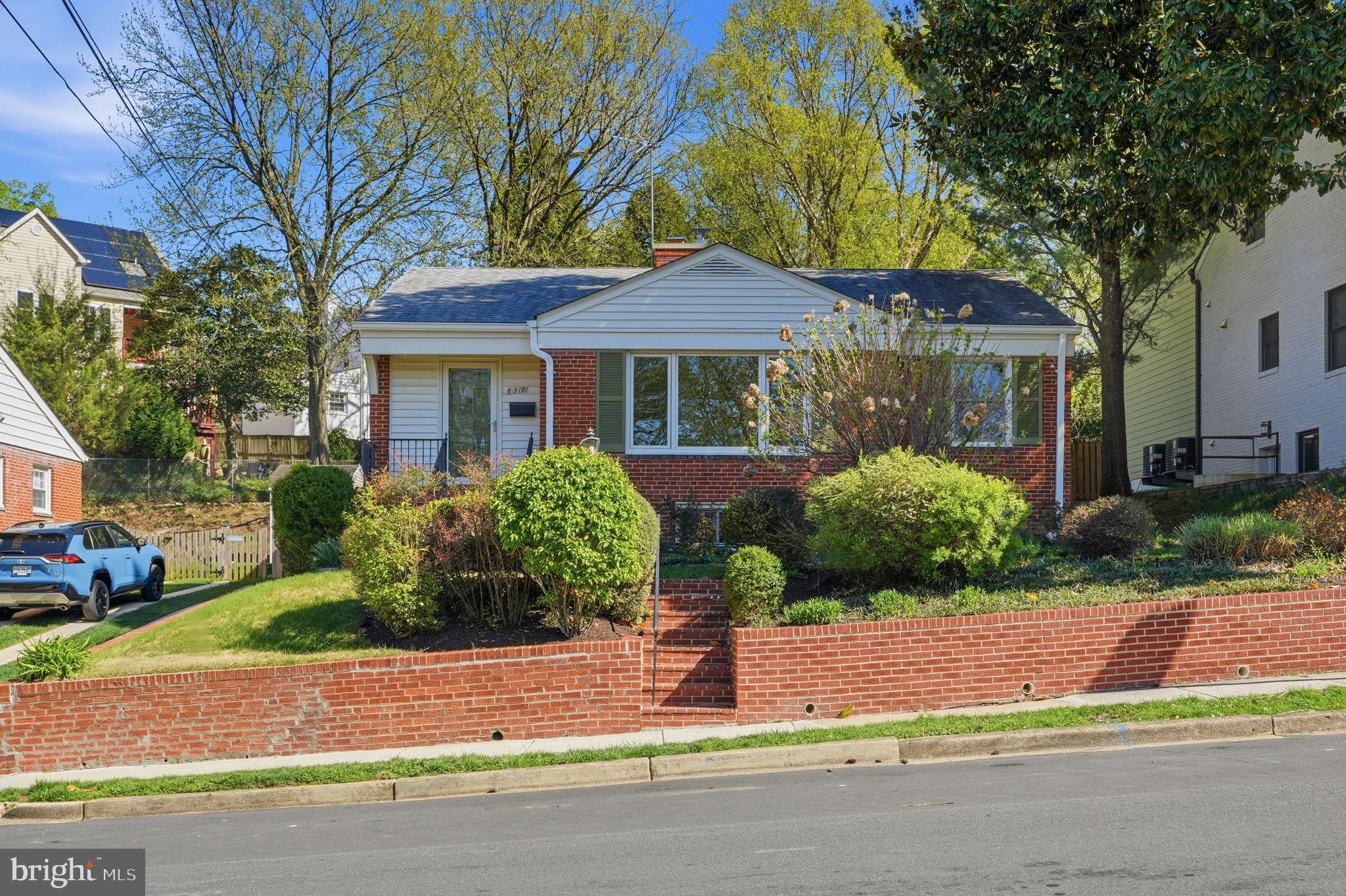 6318 11th Road North Arlington, VA 22205 - Photo 5 of 46