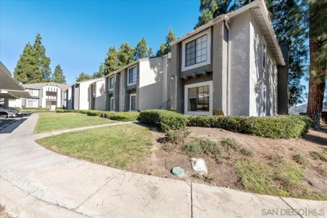 $2,350 | 15016 Avenida Venusto, Unit 168, San Diego, CA 92128