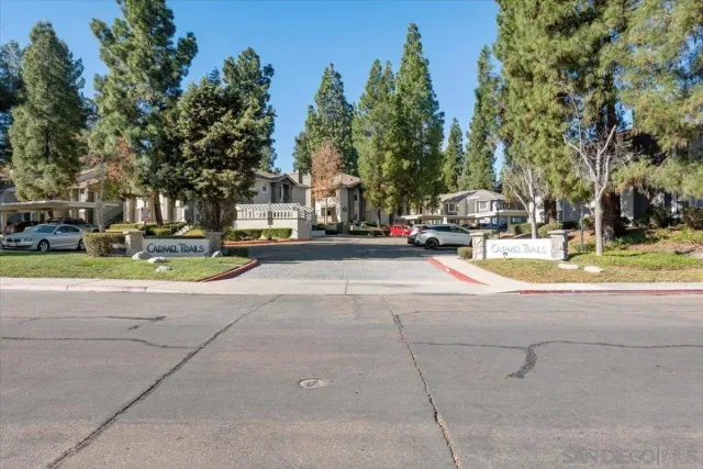 $2,350 | 15016 Avenida Venusto, Unit 168, San Diego, CA 92128