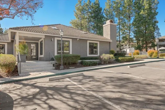 $2,350 | 15016 Avenida Venusto, Unit 168, San Diego, CA 92128