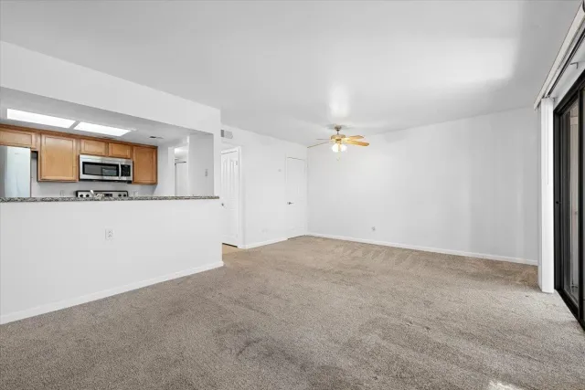 $2,350 | 15016 Avenida Venusto, Unit 168, San Diego, CA 92128