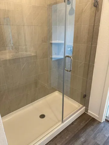 a bathroom with a tub