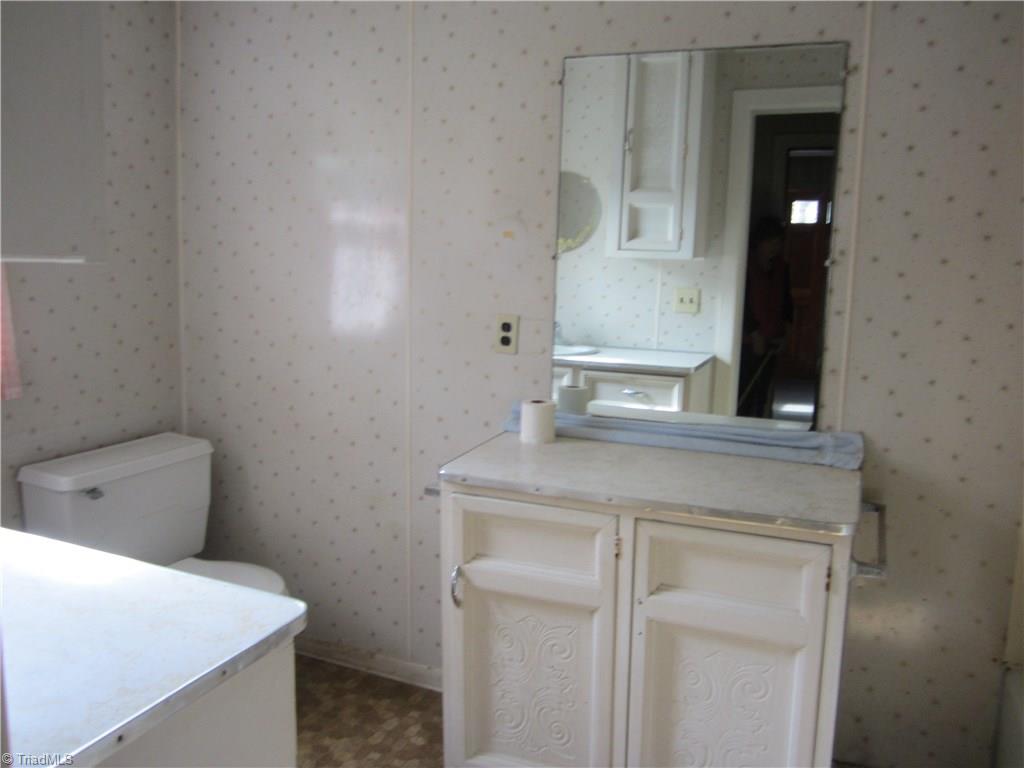 390 Ward Curry Road Lexington, NC 27292 - Photo 3 of 11 Gallery Image 3