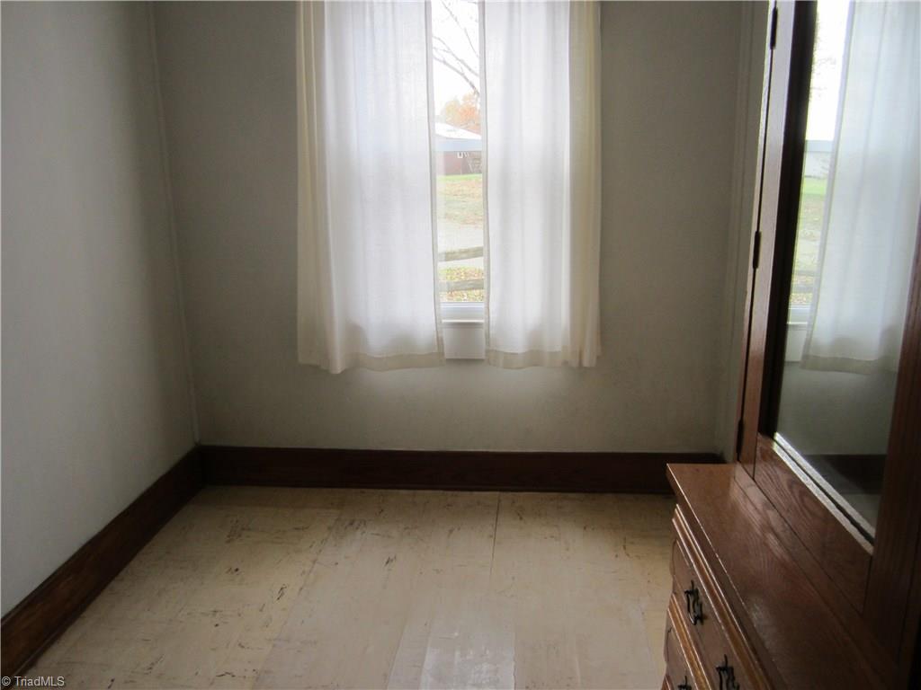 390 Ward Curry Road Lexington, NC 27292 - Photo 5 of 11 Gallery Image 5