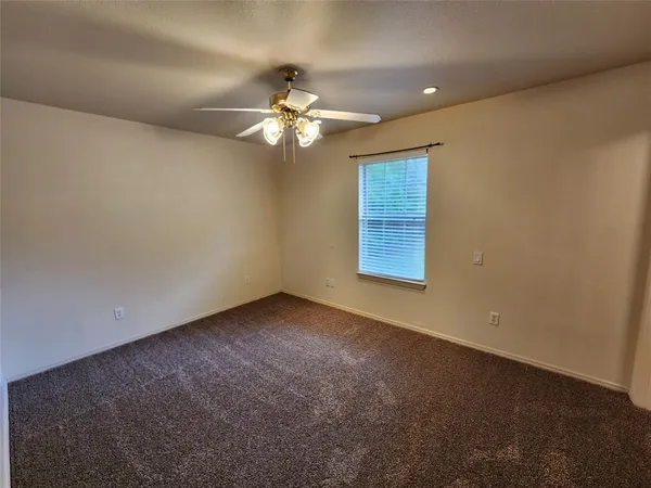 $1,550 | 3025 Pueblo Trail, Lake Worth, TX 76135
