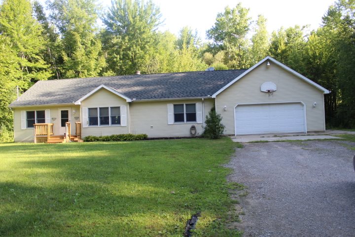 6457 Busch Road Birch Run, MI 48415 - Photo 11 of 13