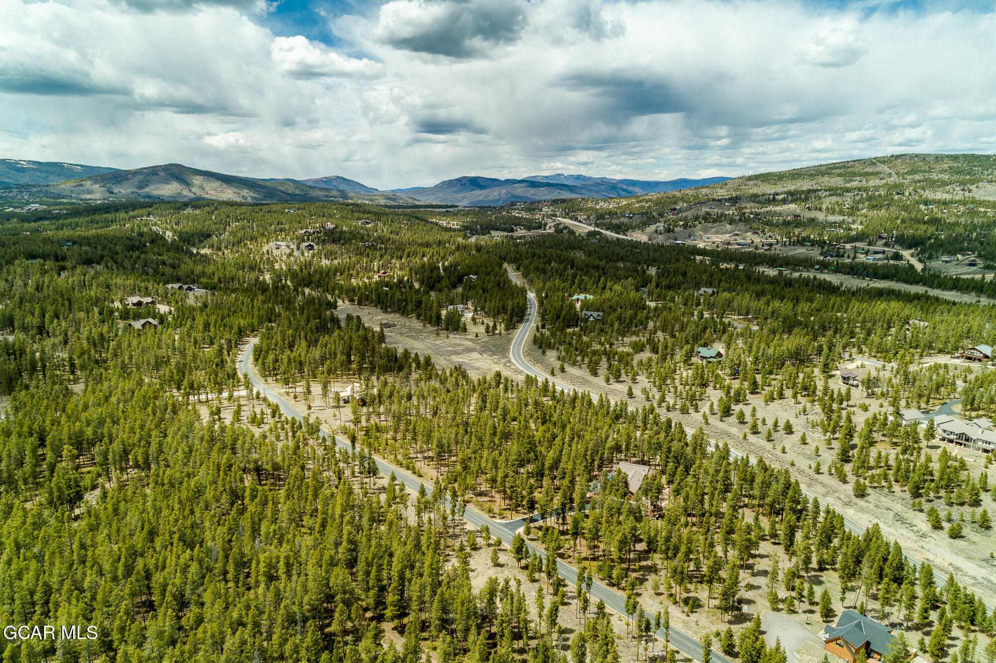 320 Mountain Peak Road Tabernash, CO 80478 - Photo 15 of 26 320MTNPEAK_SM-5