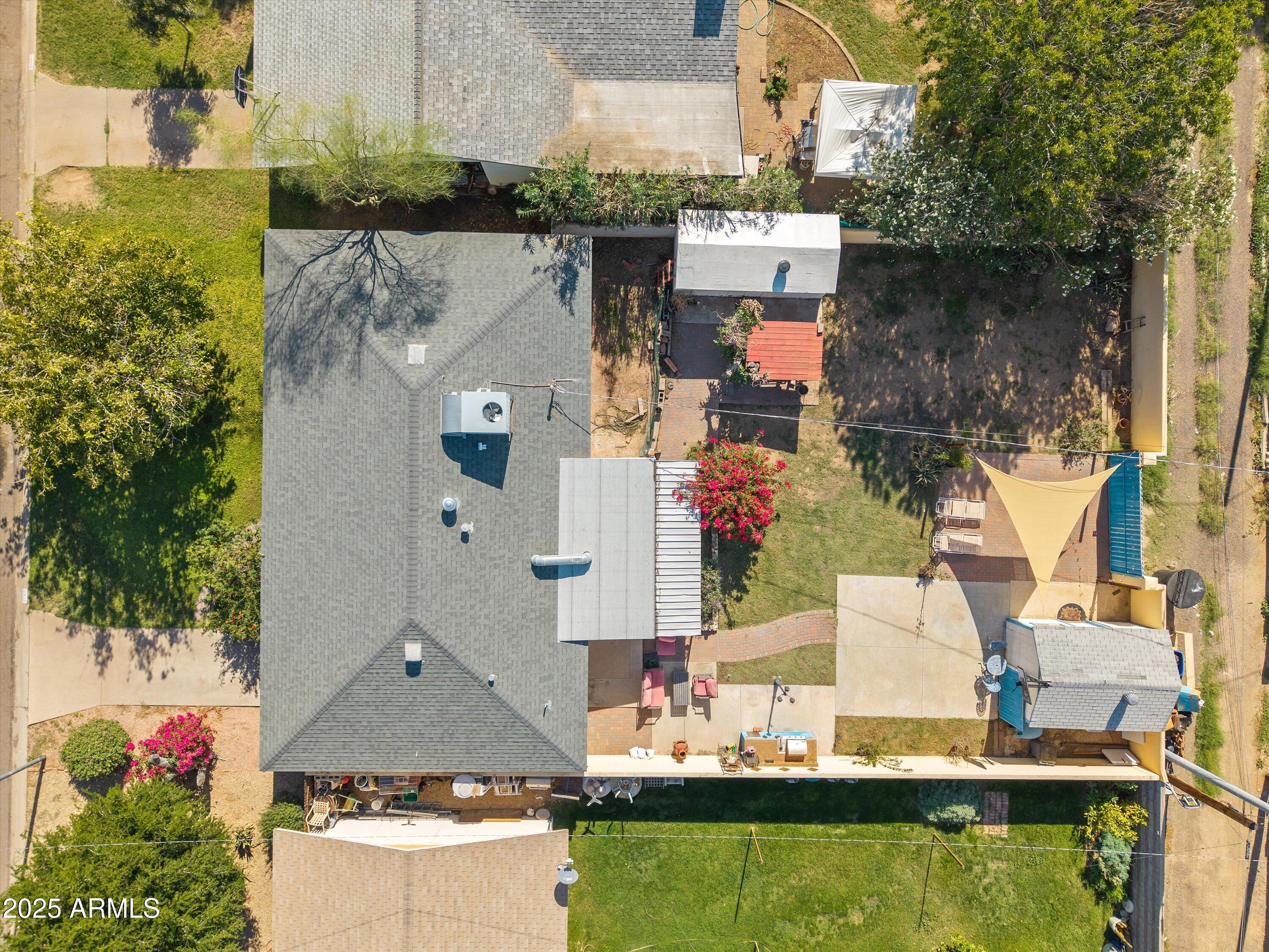 8216 North 9th Street Phoenix, AZ 85020 - Photo 35 of 38 an aerial view of residential houses with outdoor space