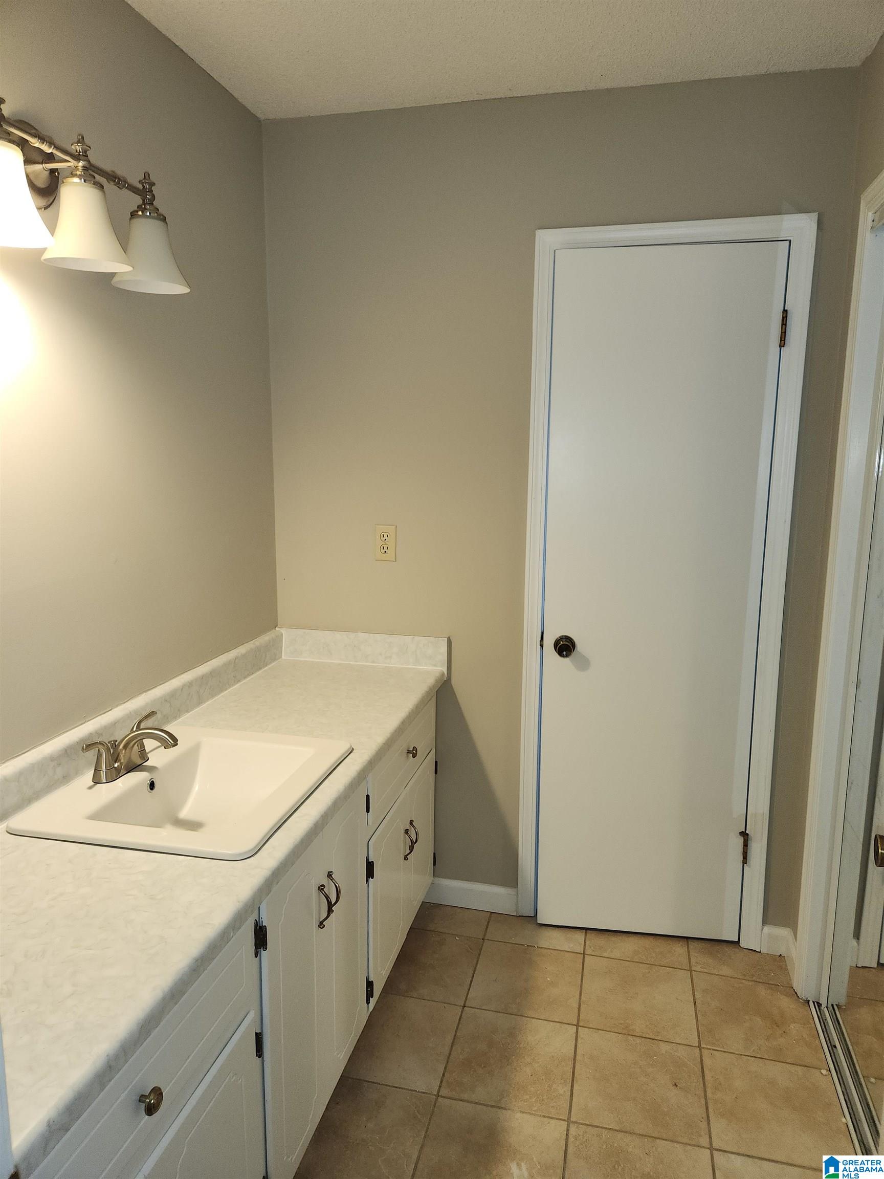 15 Stone Ridge Trail Birmingham, AL 35210 - Photo 8 of 14