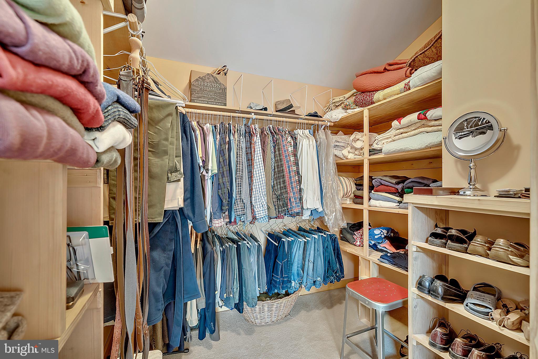 5466 Free State Road Marshall, VA 20115 - Photo 22 of 38 Master Closet