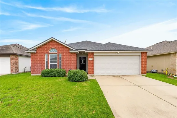 $2,095 | 3810 Los Arroyos Drive, Corpus Christi, TX 78414