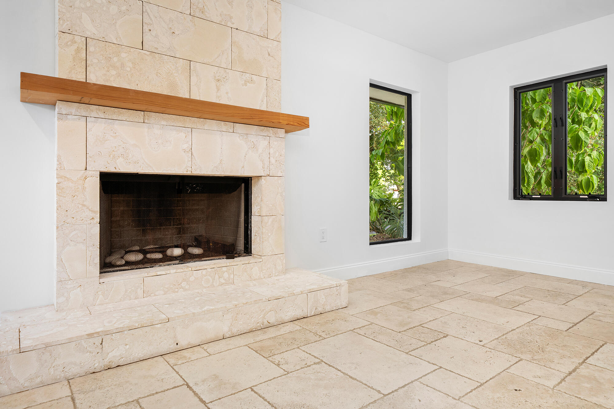 4950 Southwest 145th Avenue Southwest Ranches, FL 33330 - Photo 14 of 87 Family Room