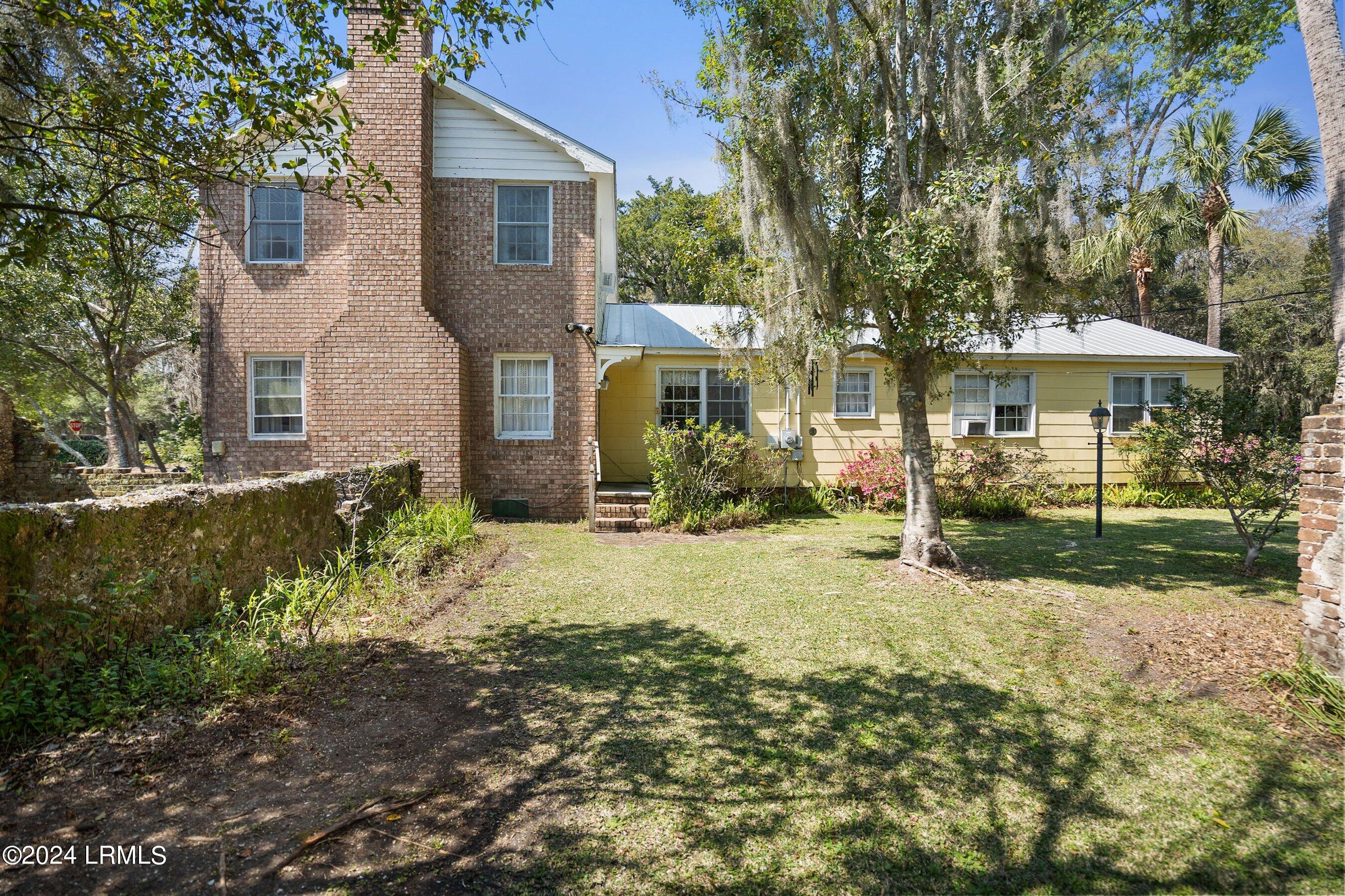 809 Hamilton Street Beaufort, SC 29902 - Photo 5 of 49 DSC02501-20.jpg-SMALL
