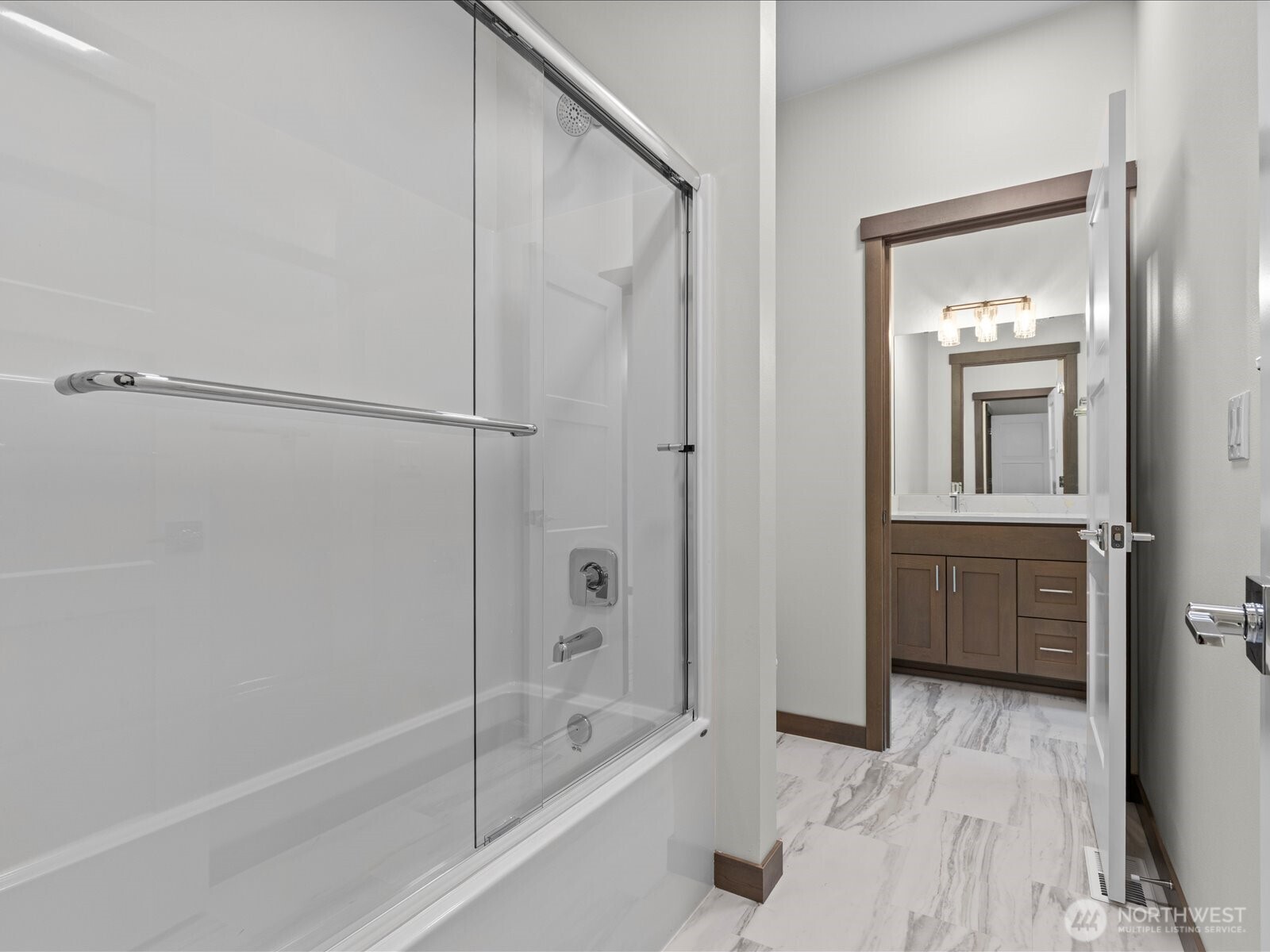 9207 Northeast 175th Street, Unit B Bothell, WA 98011 - Photo 31 of 35