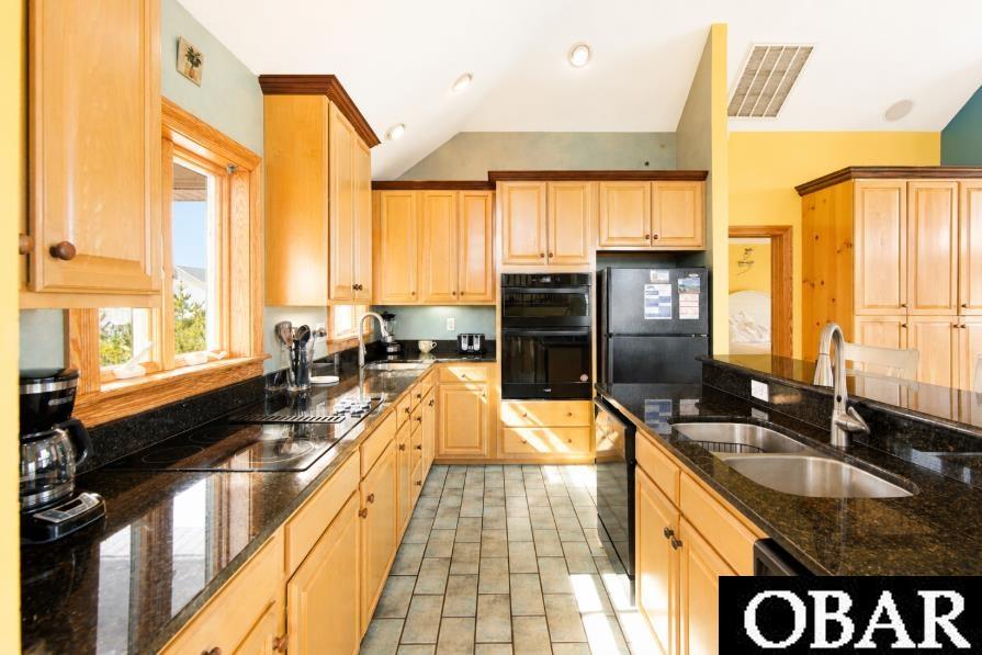 799 Apollo Road, Unit 22 Corolla, NC 27927 - Photo 13 of 68 Large Kitchen