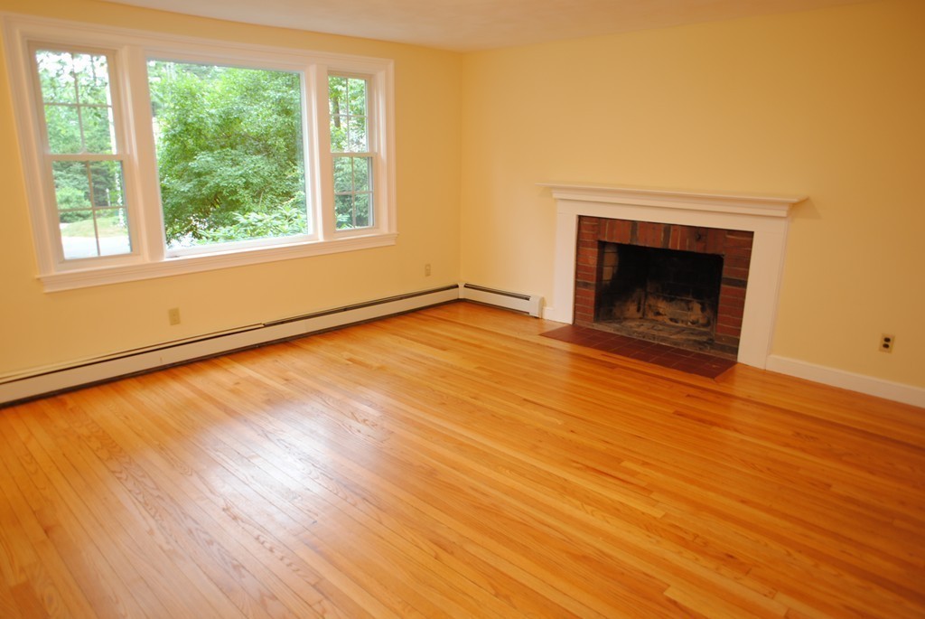 21 Stonebrook Road Sudbury, MA 01776 - Photo 8 of 17
