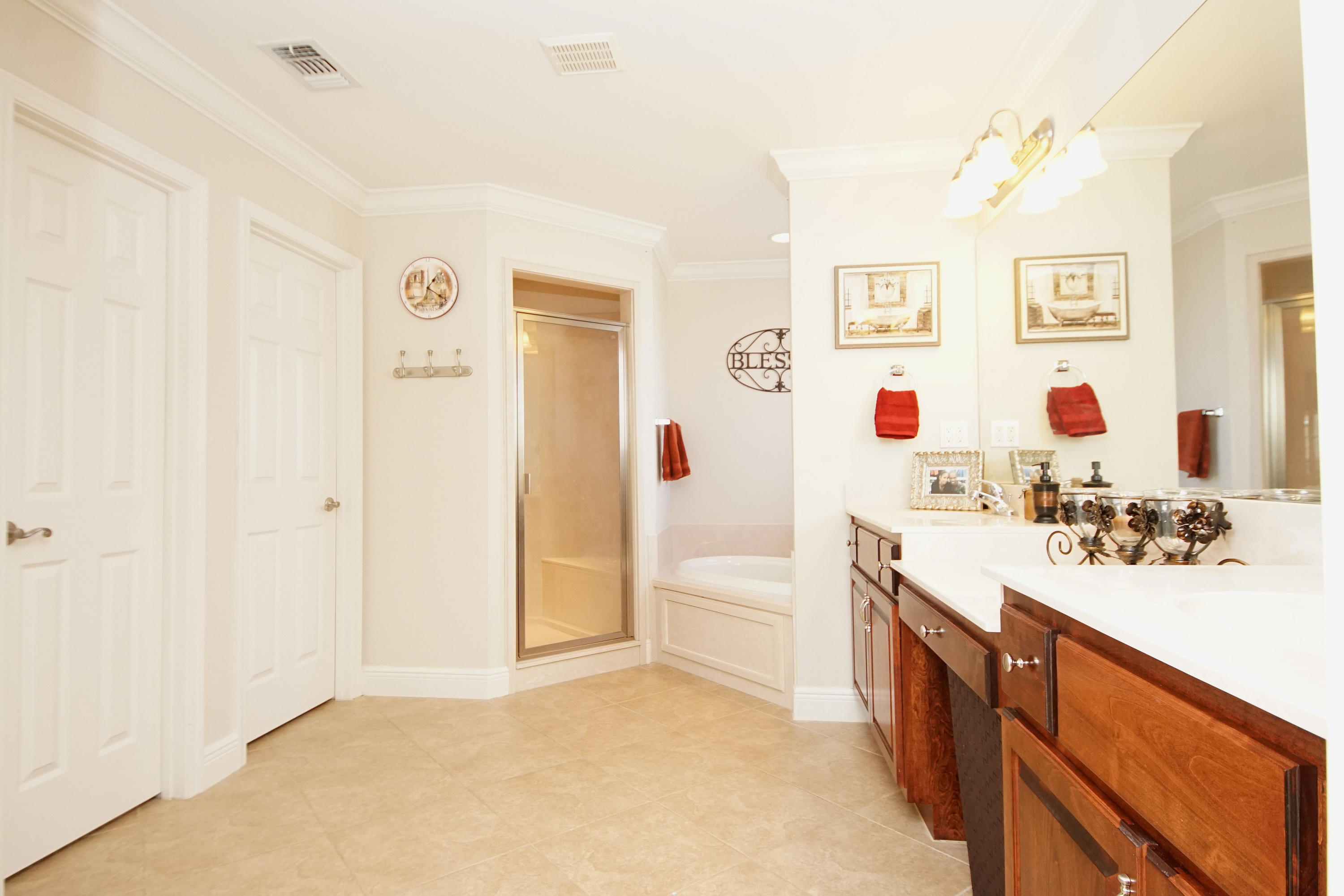 4613 Chanan Drive Crestview, FL 32539 - Photo 17 of 44 a very nice looking room with a lot of white cabinets