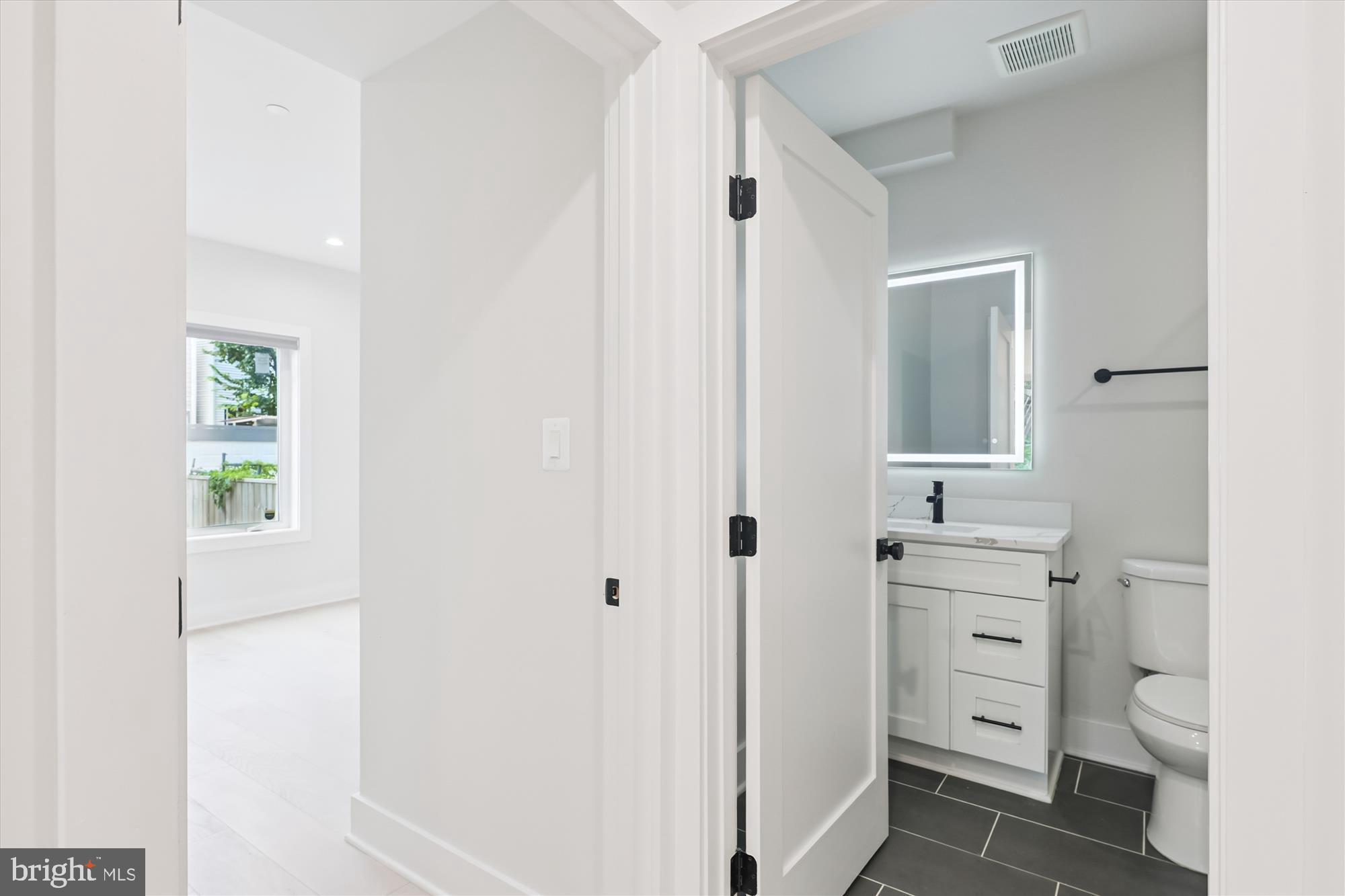 1910 Benning Road Northeast, Unit 2 Washington, DC 20002 - Photo 9 of 19