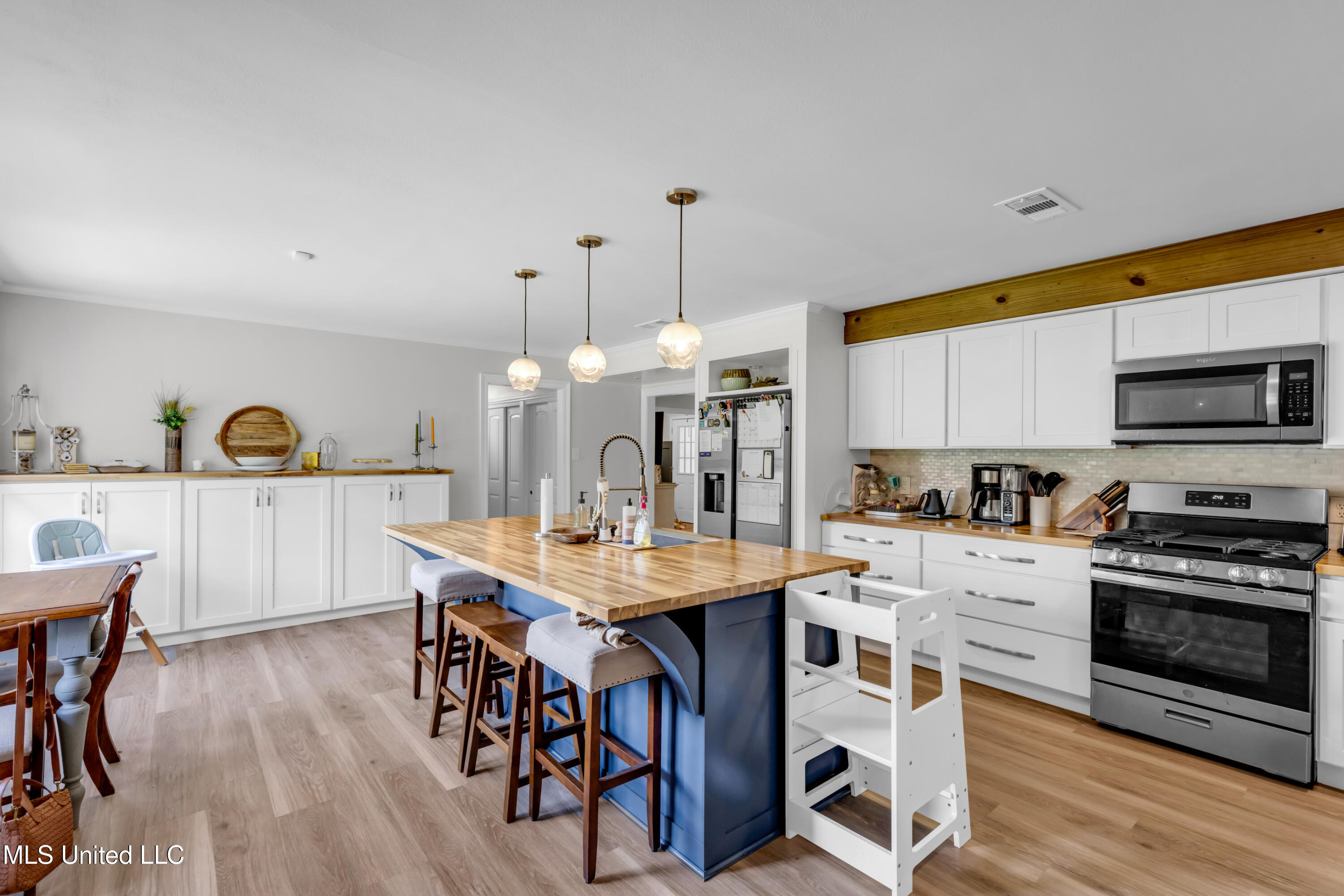 600 Graveline Road Gautier, MS 39553 - Photo 15 of 32 600GravelineRd-17