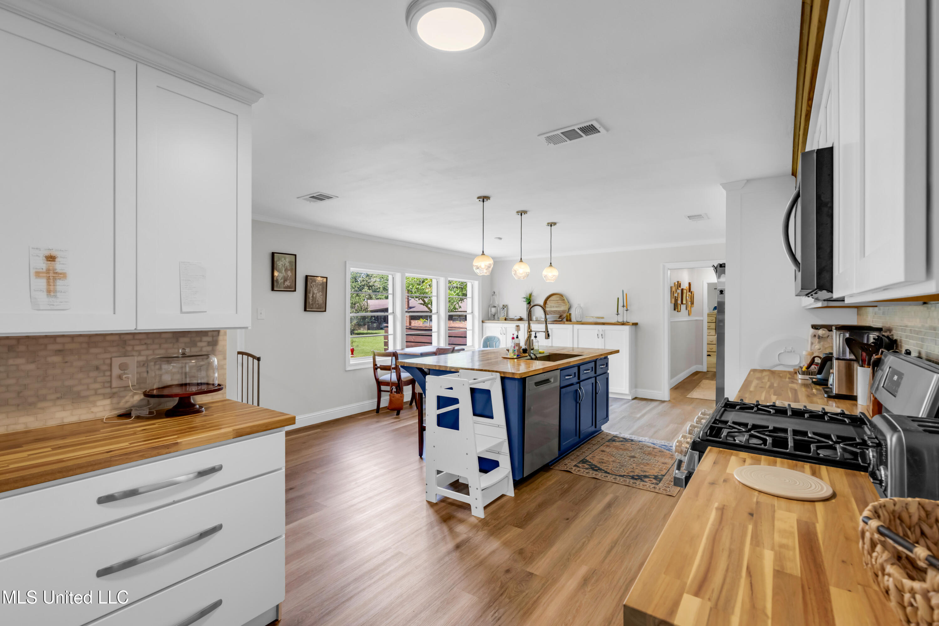 600 Graveline Road Gautier, MS 39553 - Photo 16 of 32 600GravelineRd-18