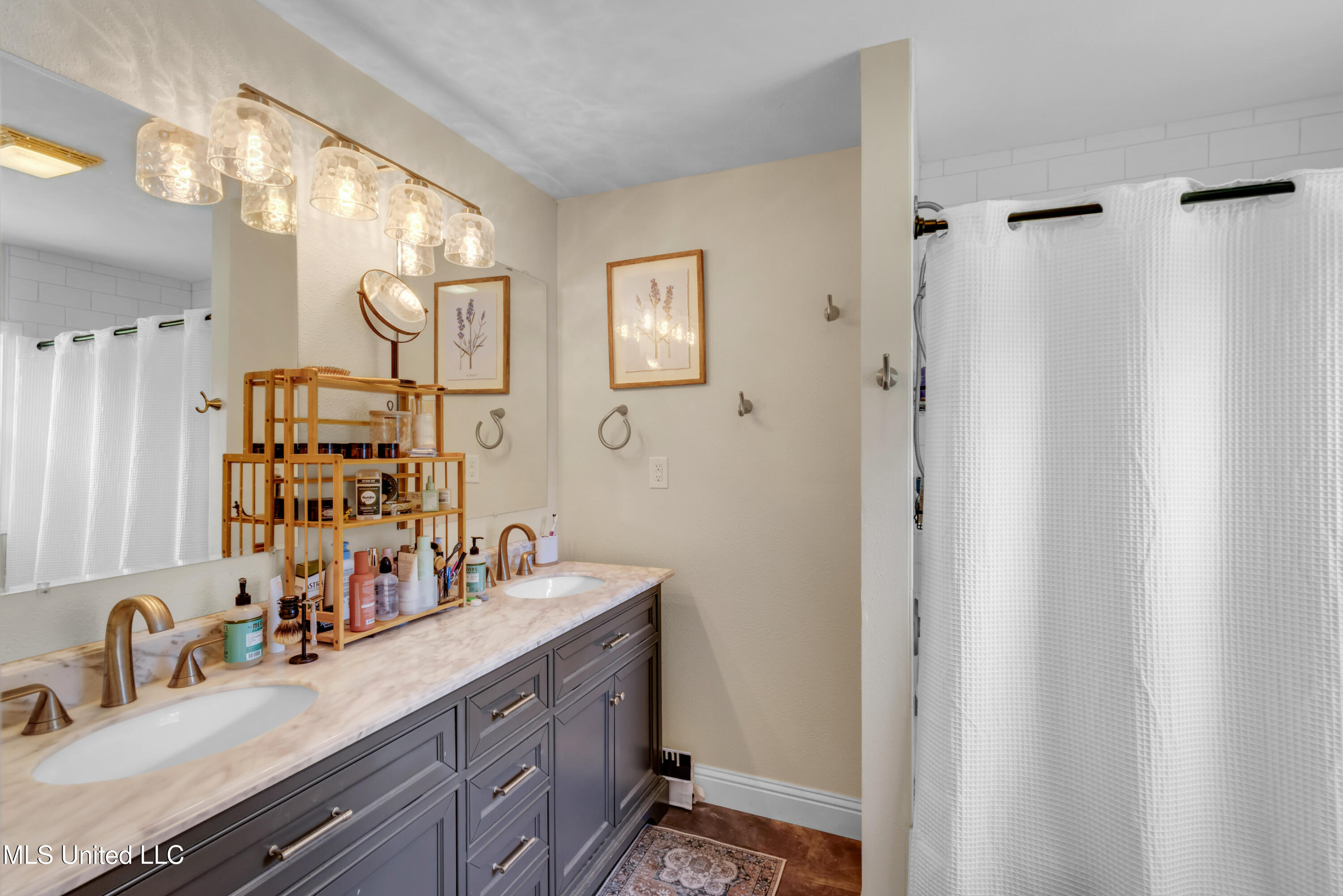 600 Graveline Road Gautier, MS 39553 - Photo 22 of 32 600GravelineRd-24