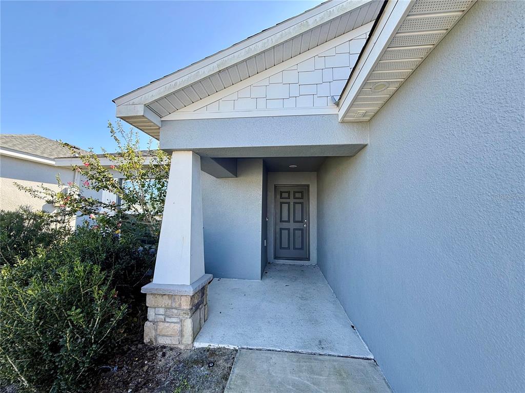 4098 Ruby Run Haines City, FL 33844 - Photo 8 of 34 a view of outdoor space